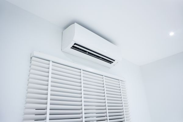Vinyl Blinds Assembly